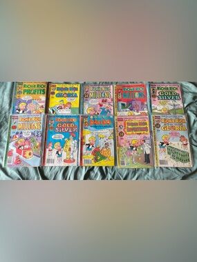 VINTAGE | Bundle of 10 Richie Rich Conics